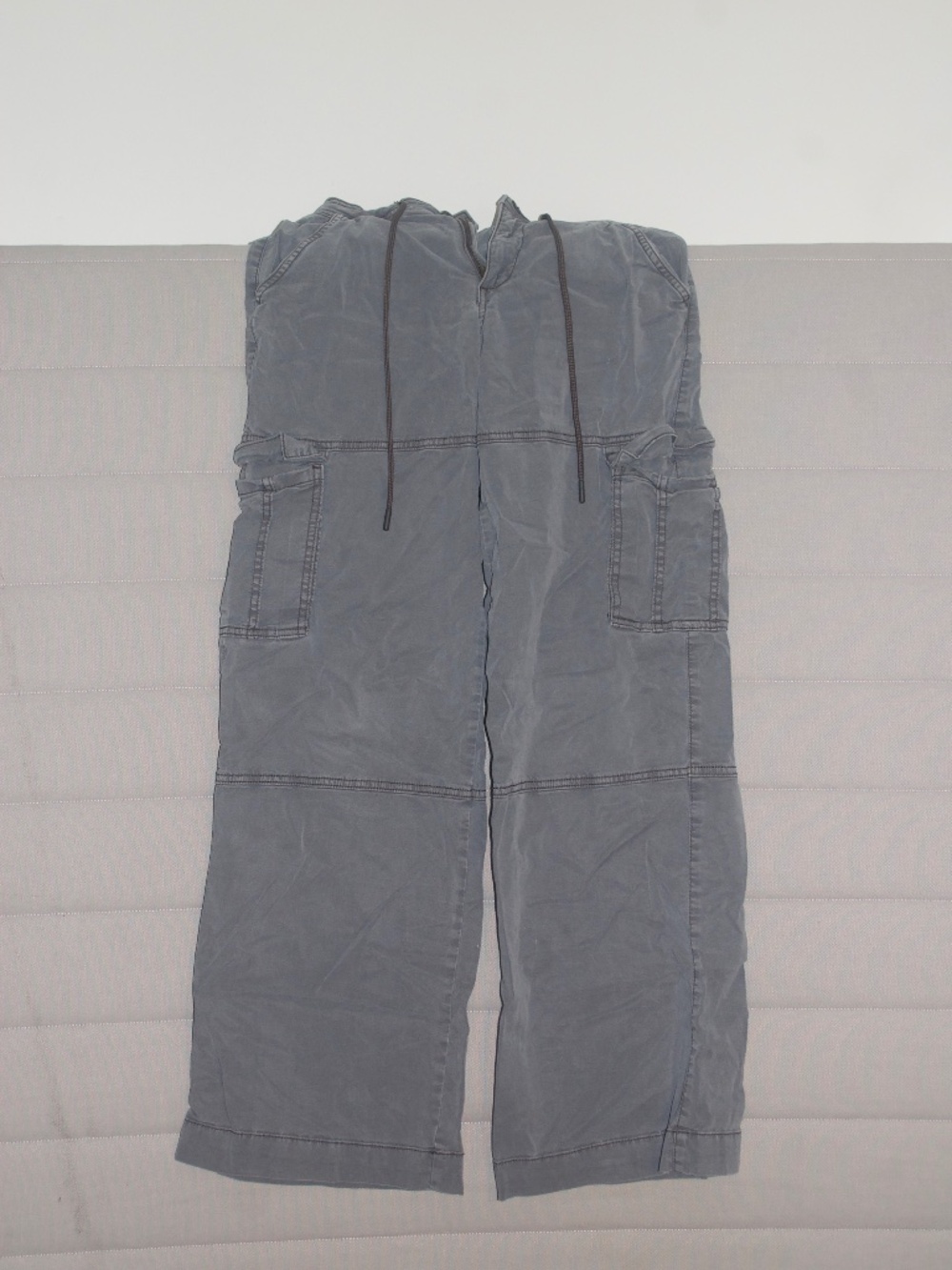 CARGO pants , garage , size 00